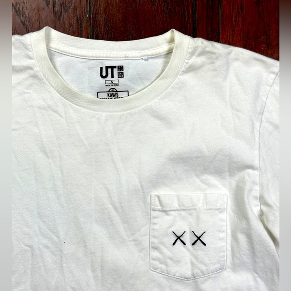 KAWS x Uniqlo x Sesame Street XX pocket tee - Picture 1 of 5